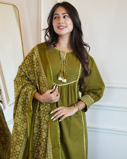 Floral Embroidered Chanderi Cotton  Patti Work Kurta And Pant With Dupatta Set