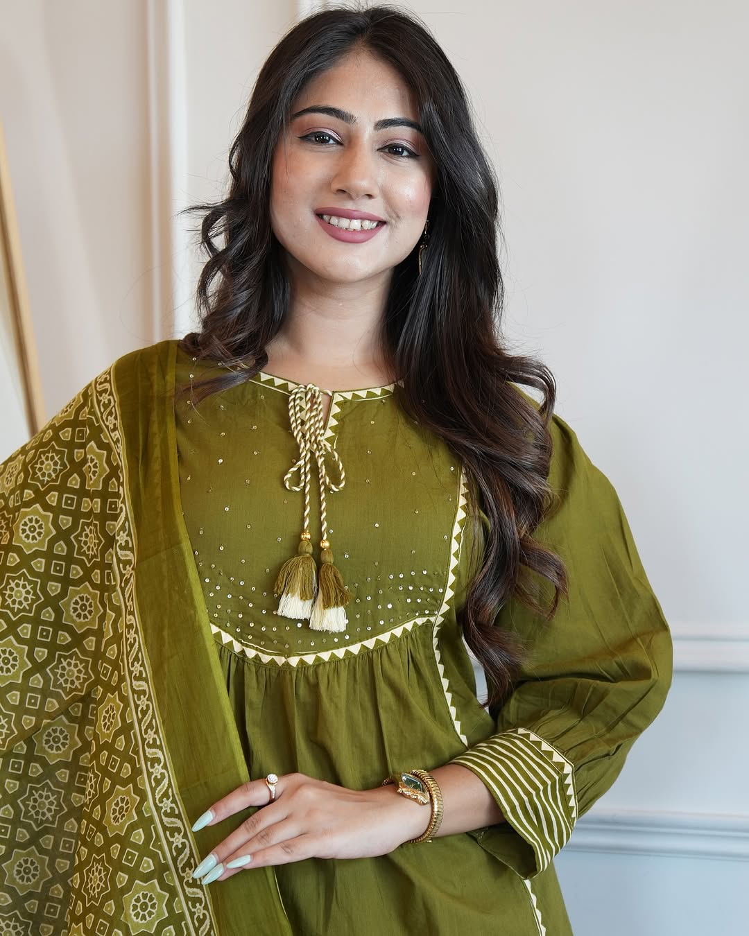 Floral Embroidered Chanderi Cotton  Patti Work Kurta And Pant With Dupatta Set