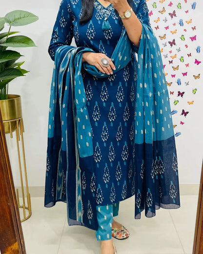 Women Blue Ikka Print Cotton Kurta Set With  Dupatta Set